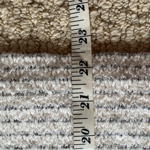 ❄️ Lou & Grey off white gray striped cropped cotton oversized sweater Large - Picture 10 of 12